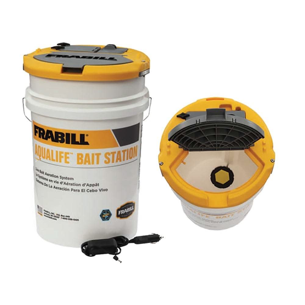 Frabill Aqua-Life Bait Station 6 gallon bucket with aerated water system and insulated liner for minnows