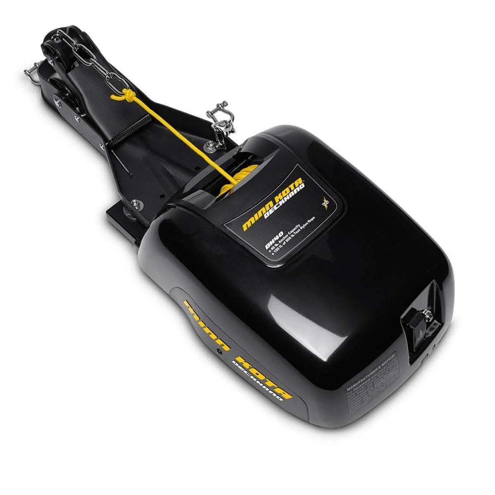 Minn Kota Pontoon DeckHand 1810141 black automatic anchor winch with remote and quick release bracket for pontoons