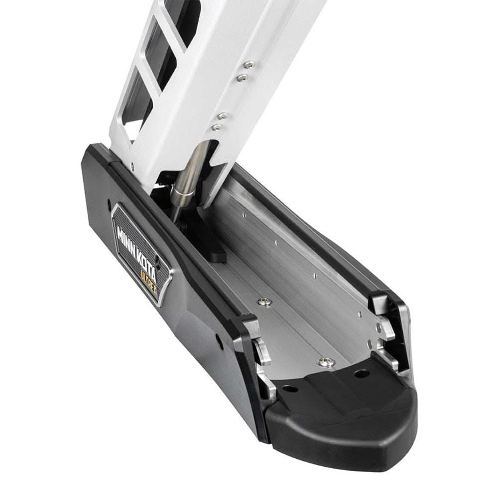Close-up of Minn Kota Ultrex QUEST 90/115 trolling motor mount with composite shaft and MEGA Down/Side Imaging transducer